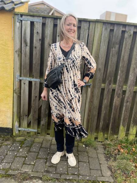 Billede af Marta Dress Black/sand print 